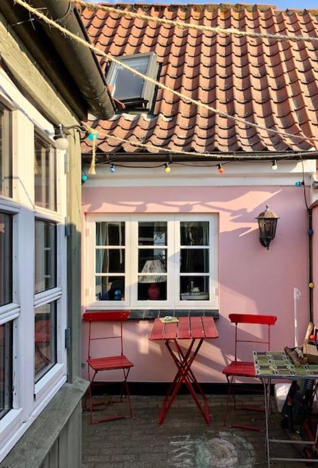 Skont Fiskerhus. Taet Pa By, Havn Og Havet Villa Marstal Exterior photo