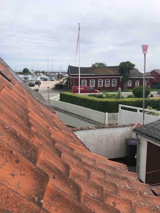Skont Fiskerhus. Taet Pa By, Havn Og Havet Villa Marstal Exterior photo