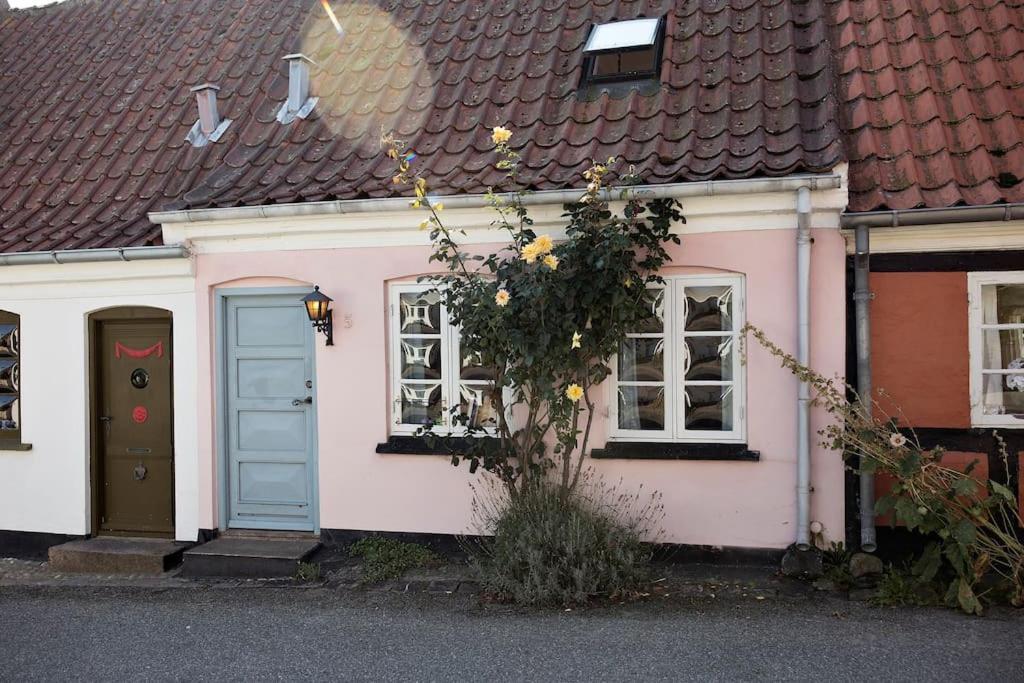 Skont Fiskerhus. Taet Pa By, Havn Og Havet Villa Marstal Exterior photo